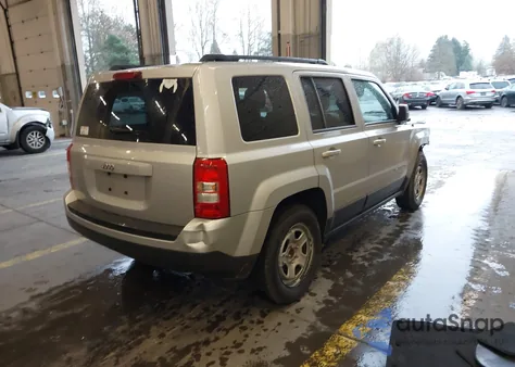 2012 Jeep Patriot Sport z USA, uszkodzony, nr VIN 1C4NJPBA8CD632016